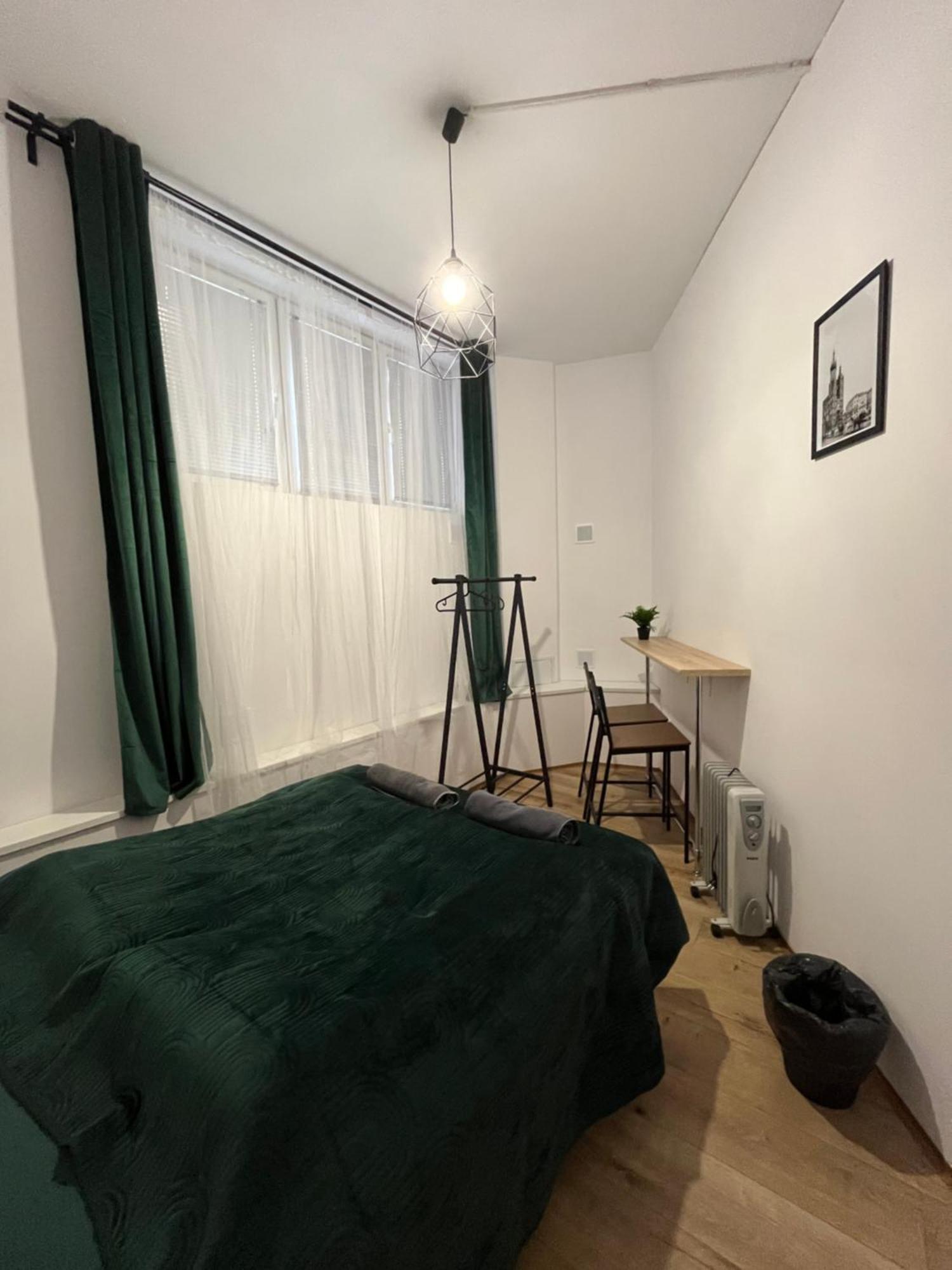 Tomtom Hostel Cracovia Esterno foto